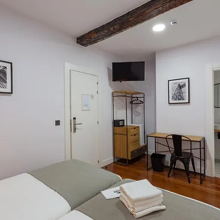 Casual Mardones Pensión 3*