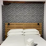 Casual Mardones Konukevi 3*