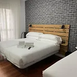 Konukevi Casual Mardones