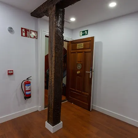 招待所 Casual Mardones 3*