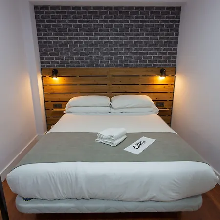 Casual Mardones 招待所 3*