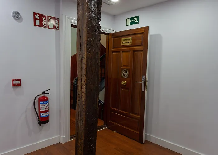 Guest house Casual Mardones 3*